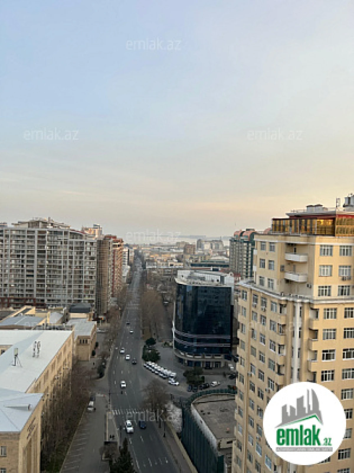 Satılır 3 otaqlı yeni tikili 220 m²