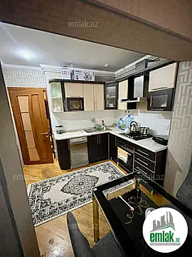 Satılır 3 otaqlı köhnə tikili 90 m²