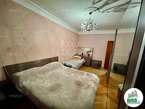 Satılır 3 otaqlı köhnə tikili 90 m²