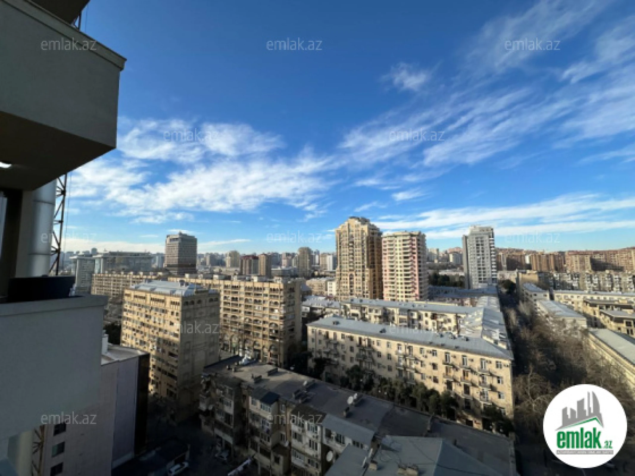 Satılır 4 otaqlı yeni tikili 190 m²
