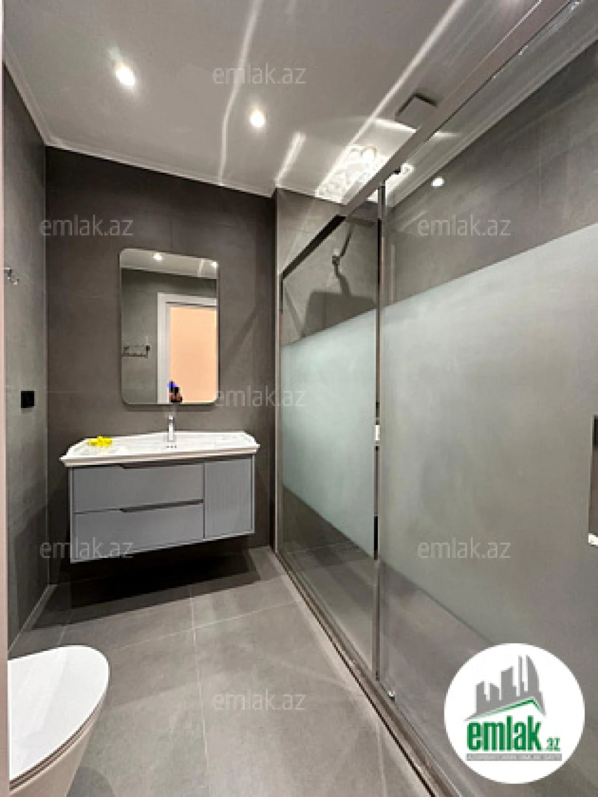 Satılır 4 otaqlı yeni tikili 190 m²