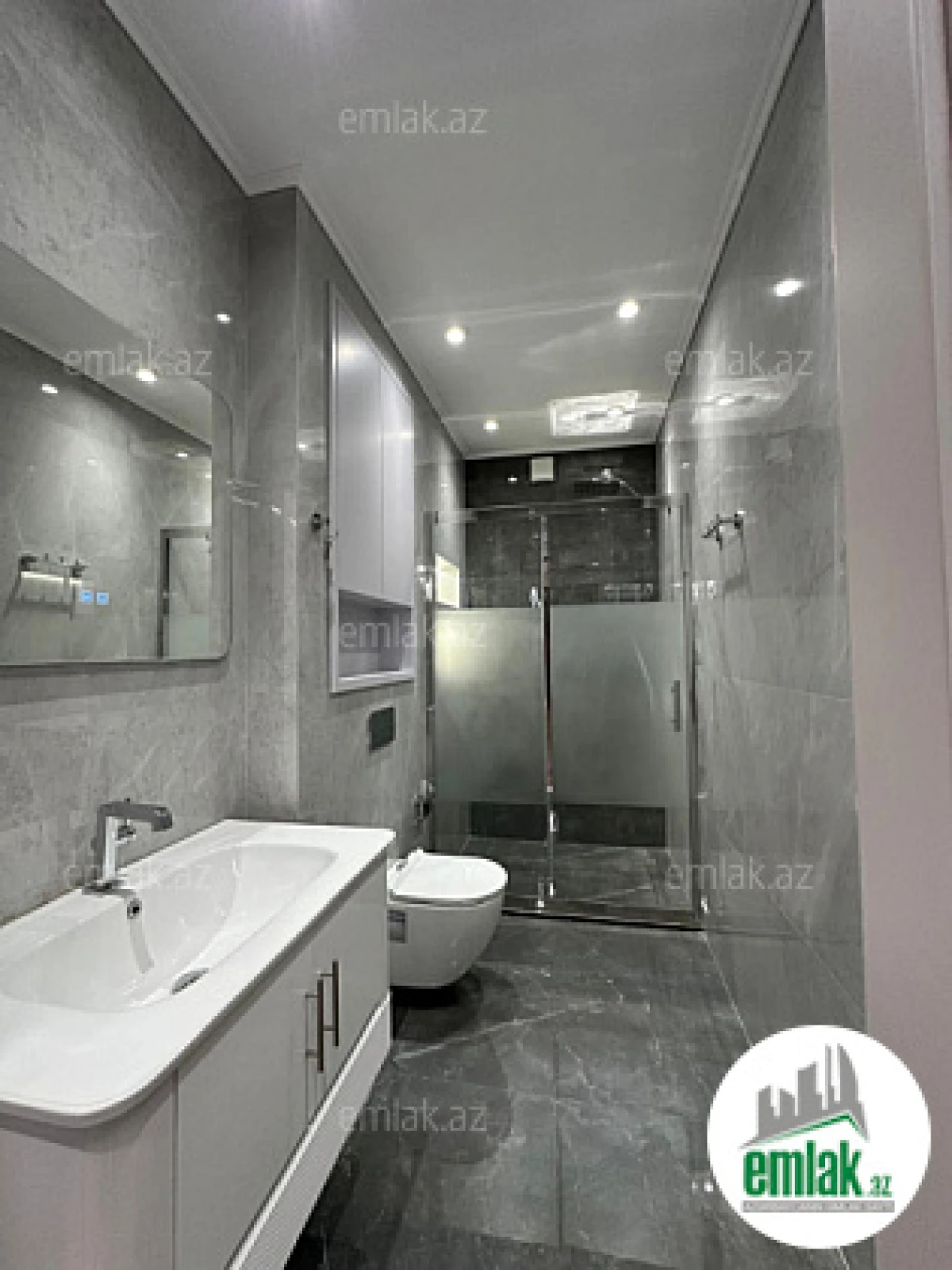 Satılır 4 otaqlı yeni tikili 190 m²