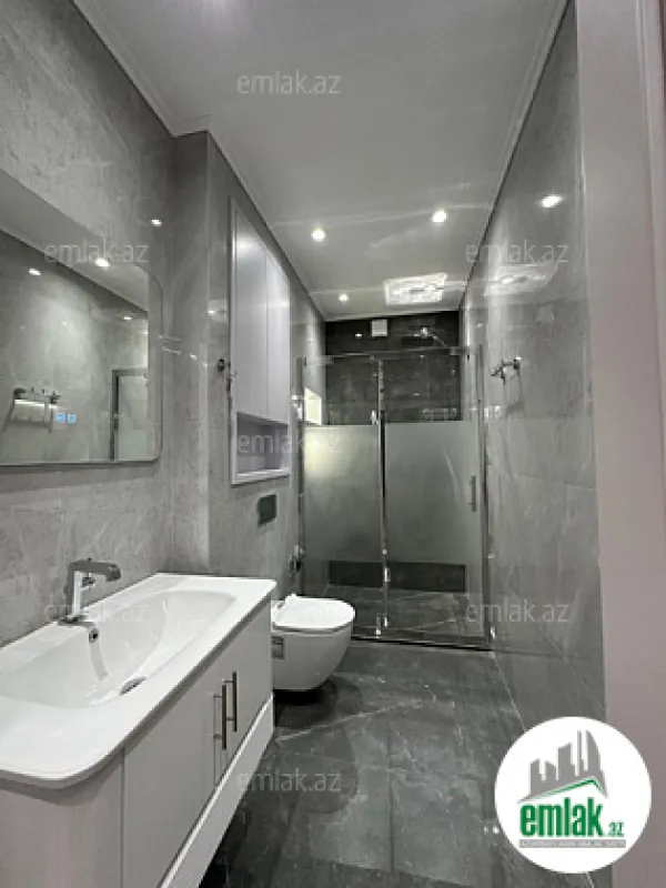 Satılır 4 otaqlı yeni tikili 190 m²