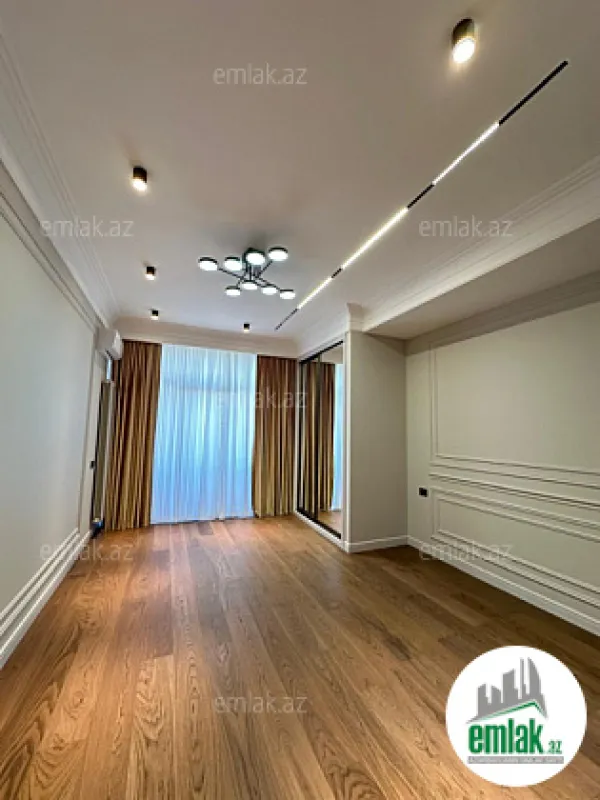 Satılır 4 otaqlı yeni tikili 190 m²