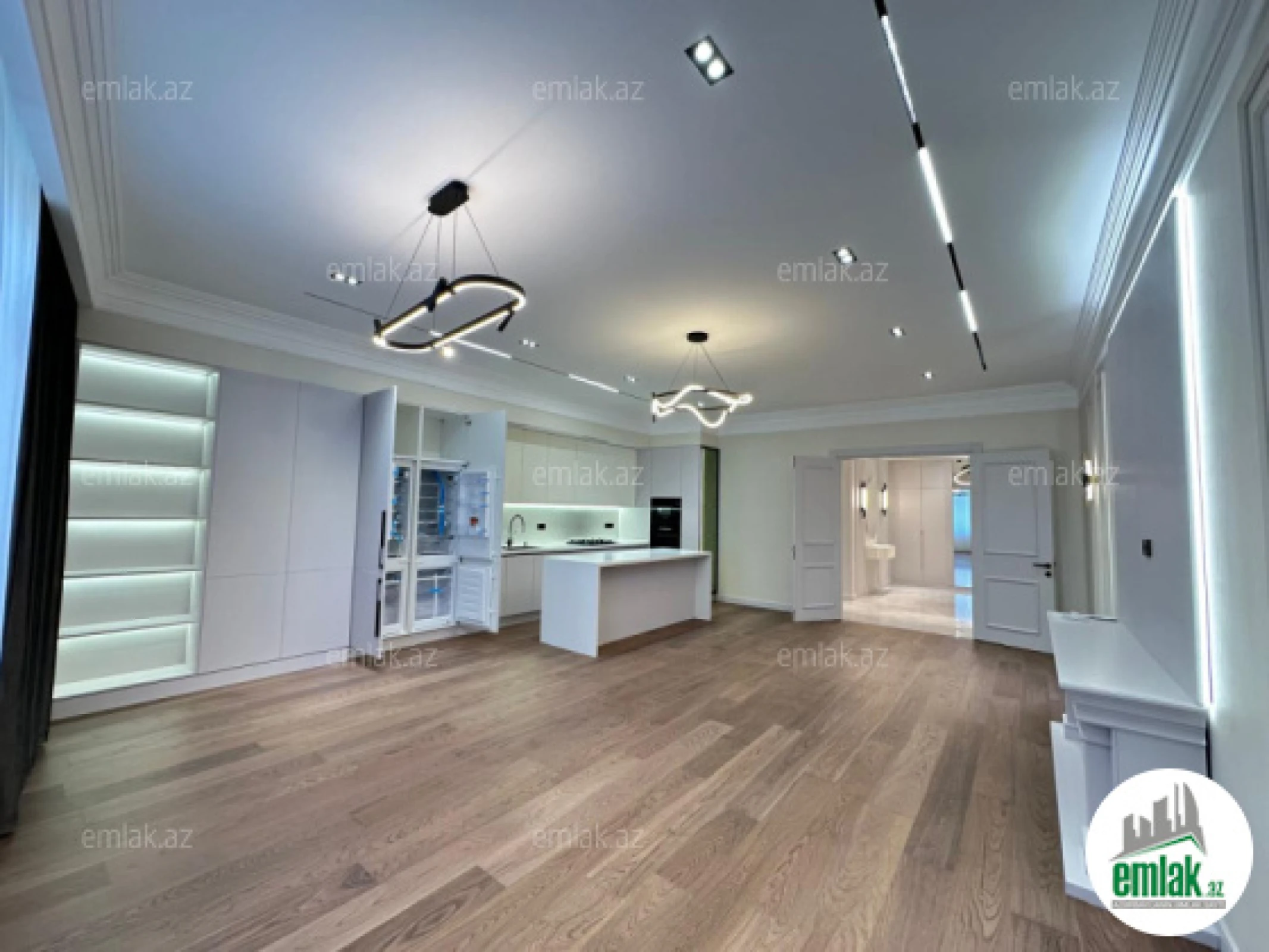 Satılır 4 otaqlı yeni tikili 190 m²