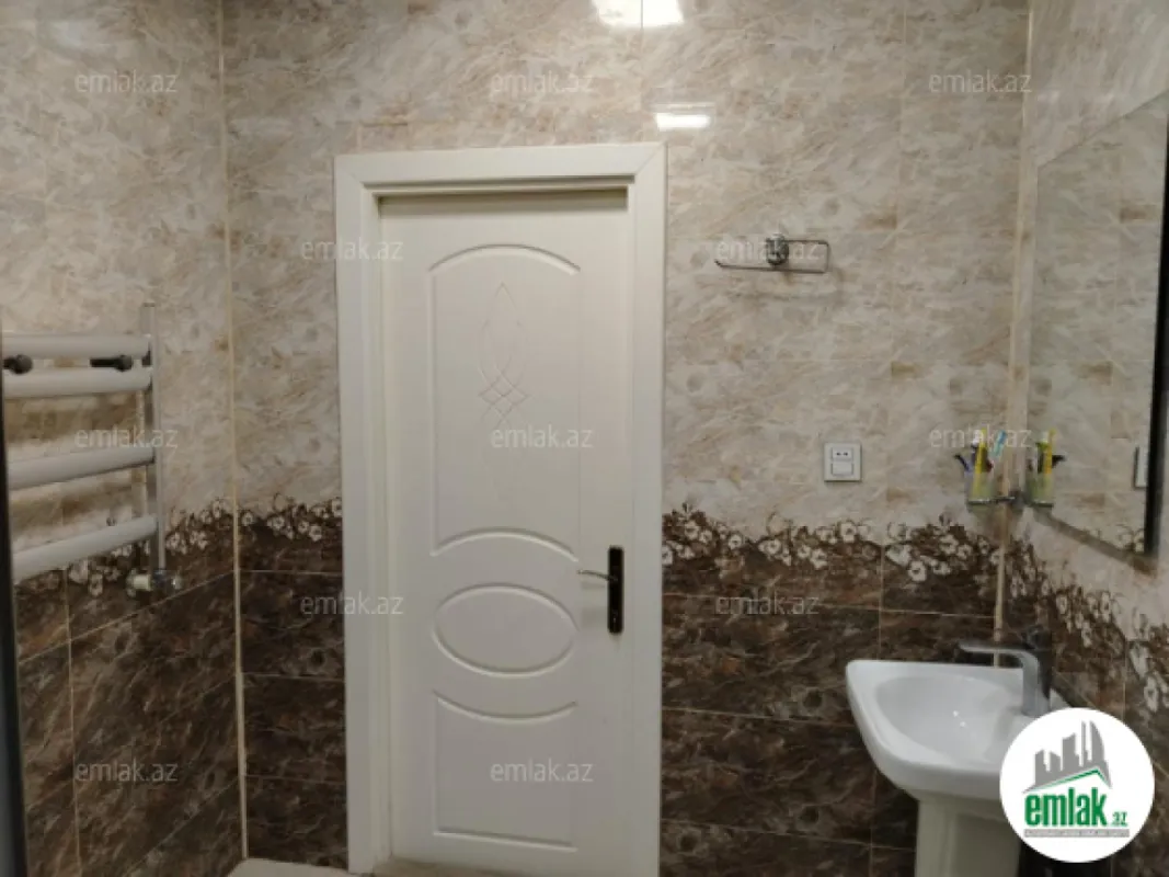 Satılır 2 otaqlı yeni tikili 100 m²