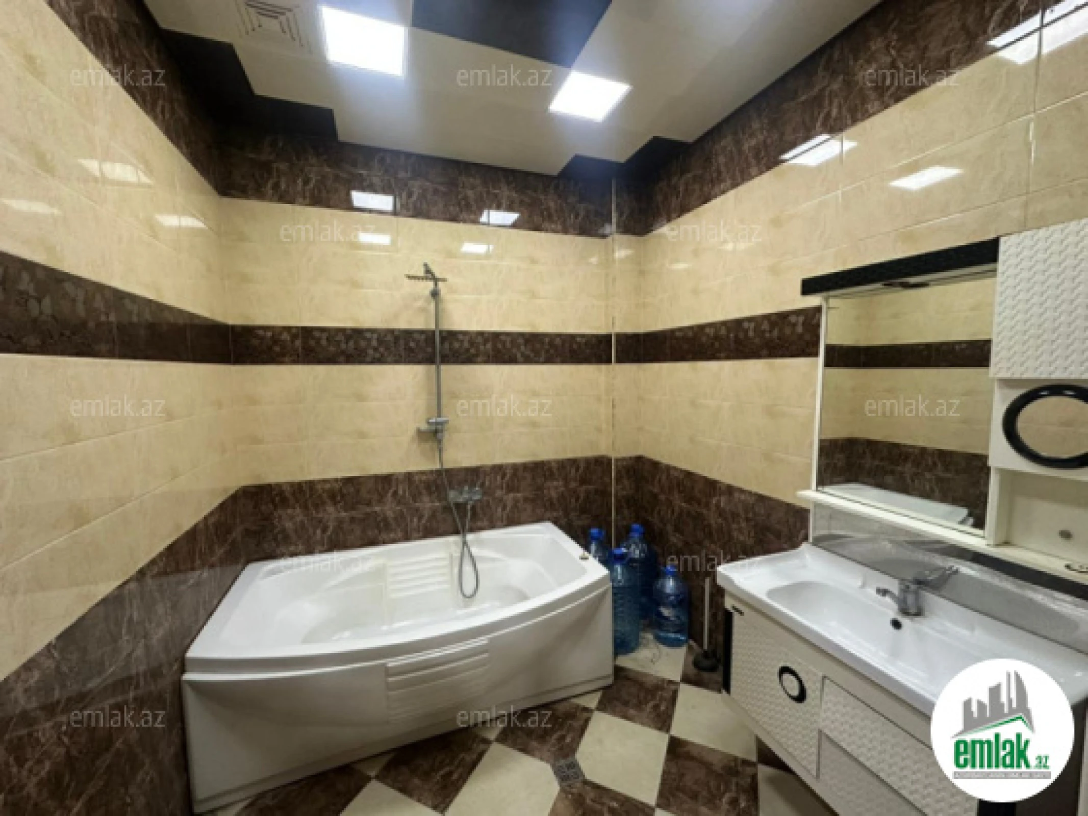 Satılır 2 otaqlı yeni tikili 105 m²