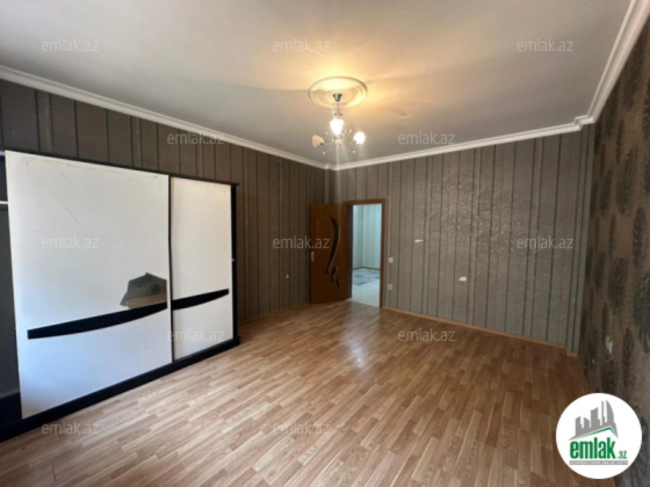 Satılır 2 otaqlı yeni tikili 105 m²