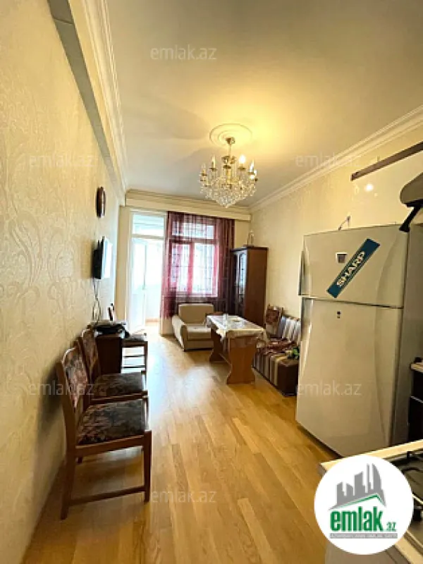 Satılır 2 otaqlı yeni tikili 60 m²