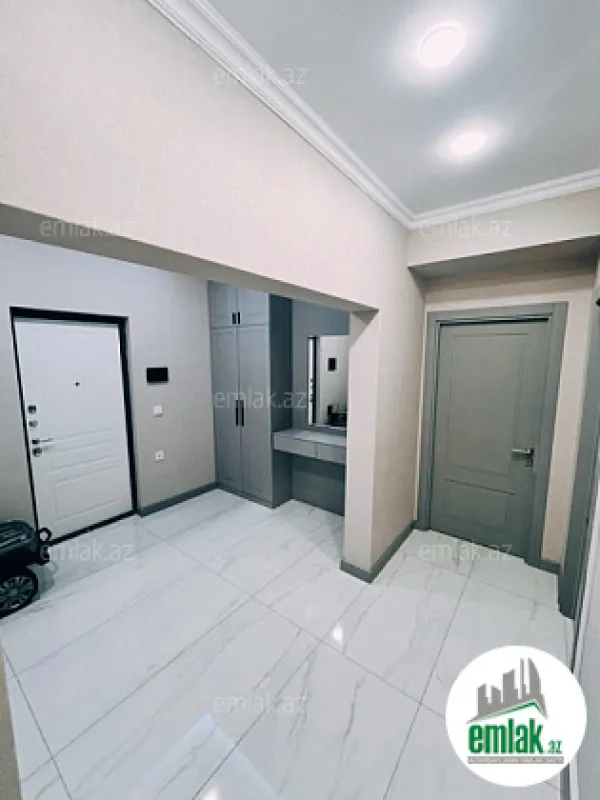 Satılır 2 otaqlı yeni tikili 61 m²