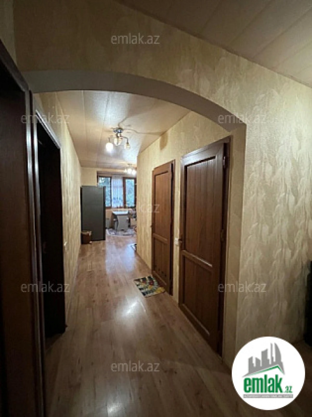 Satılır 4 otaqlı köhnə tikili 120 m²