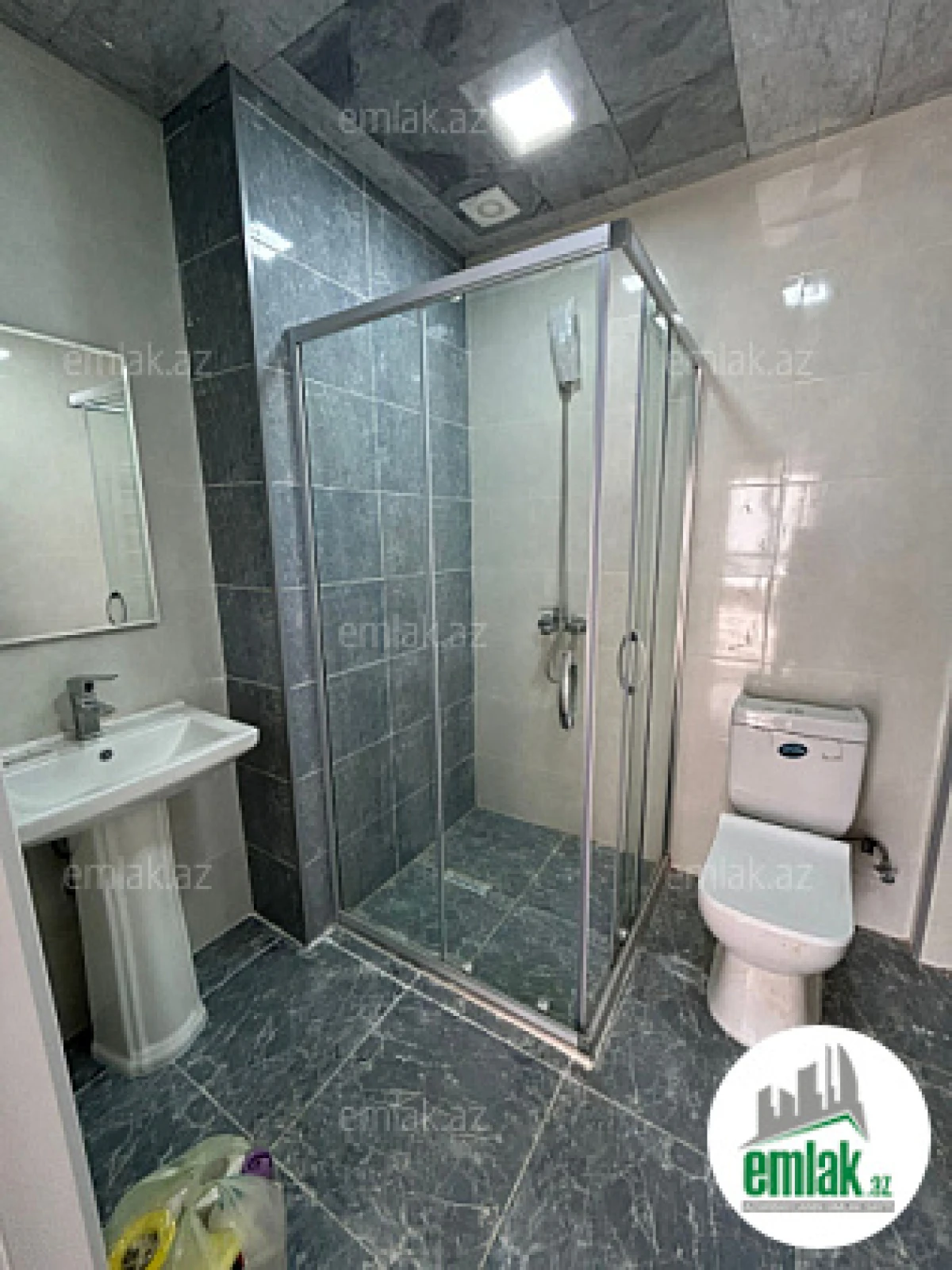 Satılır 2 otaqlı yeni tikili 95 m²