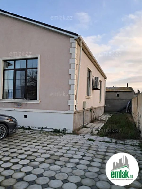 Satılır 4 otaqlı həyət evi 120.3 m²