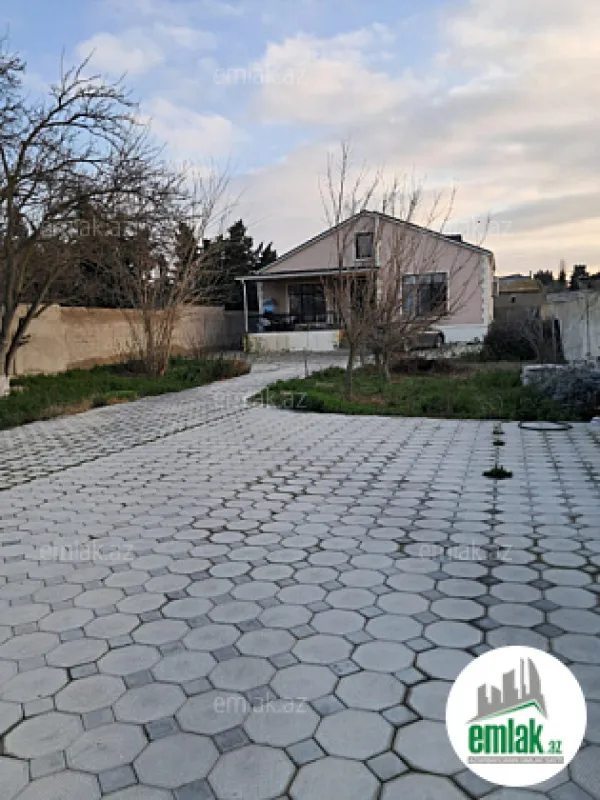 Satılır 4 otaqlı həyət evi 120.3 m²