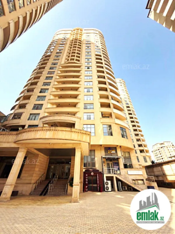 Satılır 4 otaqlı yeni tikili 220 m²