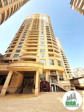 Satılır 4 otaqlı yeni tikili 220 m²