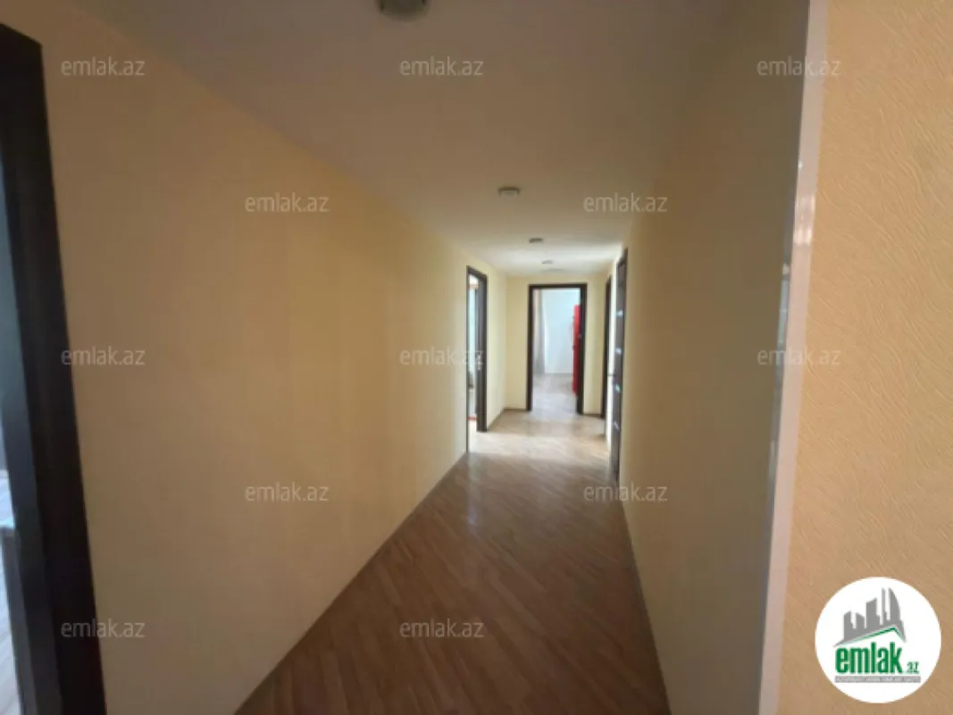 Satılır 4 otaqlı yeni tikili 220 m²
