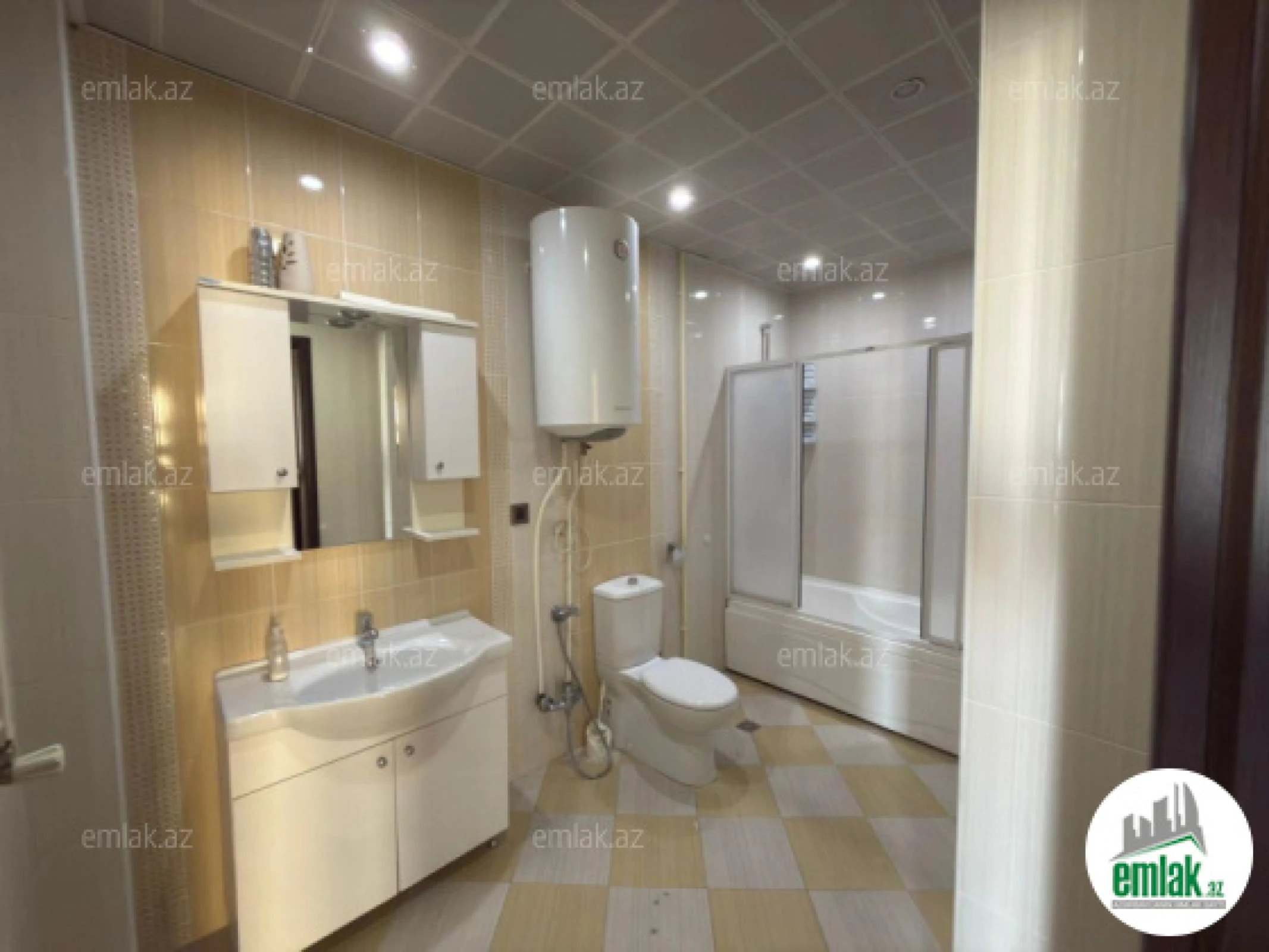 Satılır 4 otaqlı yeni tikili 220 m²