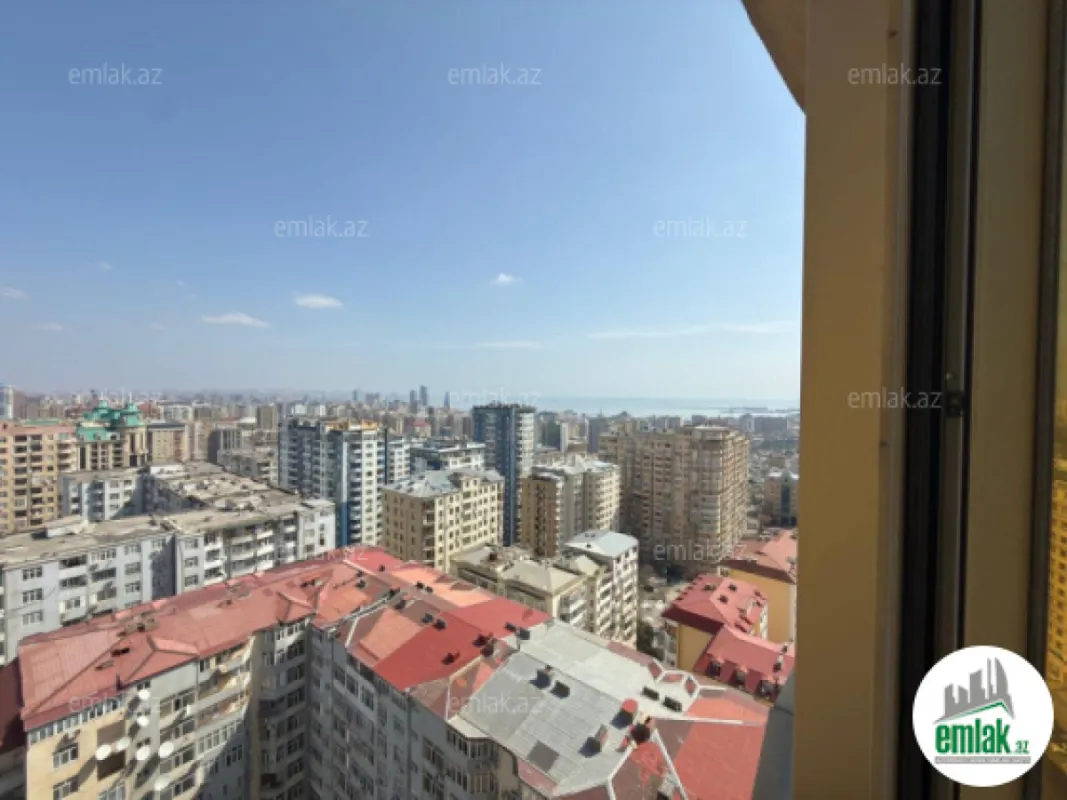 Satılır 4 otaqlı yeni tikili 220 m²