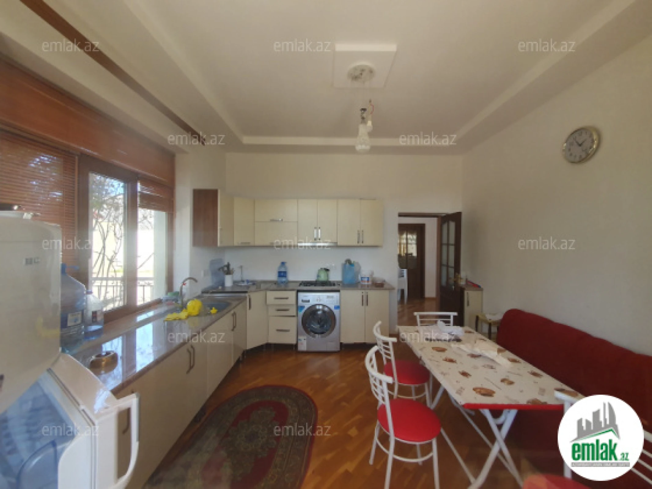 Satılır 6 otaqlı mənzil 15 m²