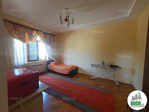 Satılır 6 otaqlı mənzil 15 m²