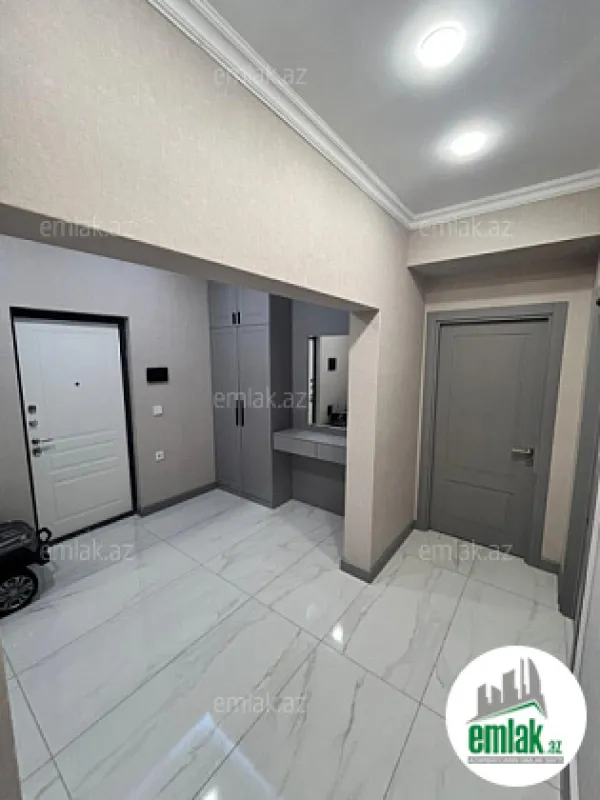 Satılır 2 otaqlı yeni tikili 61 m²