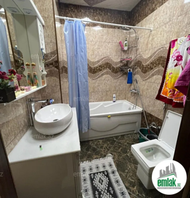 Satılır 3 otaqlı yeni tikili 160 m²