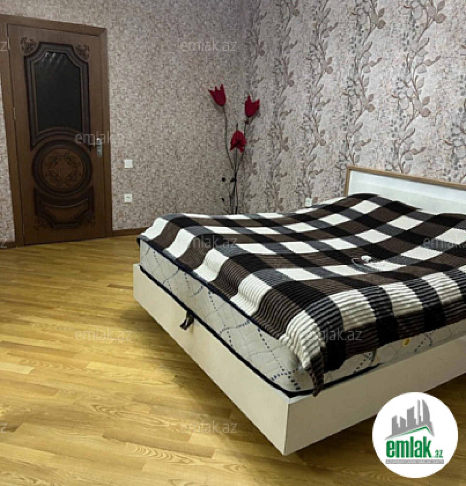 Satılır 3 otaqlı yeni tikili 160 m²