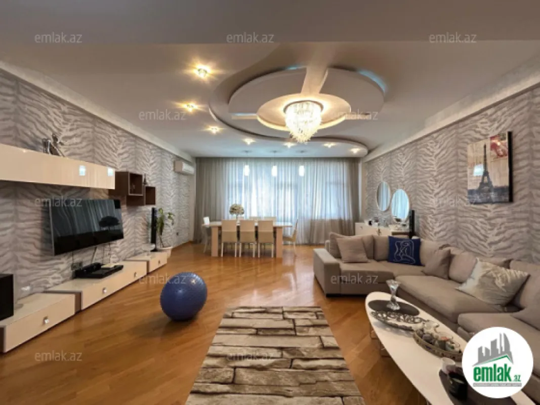 Satılır 5 otaqlı yeni tikili 205 m²