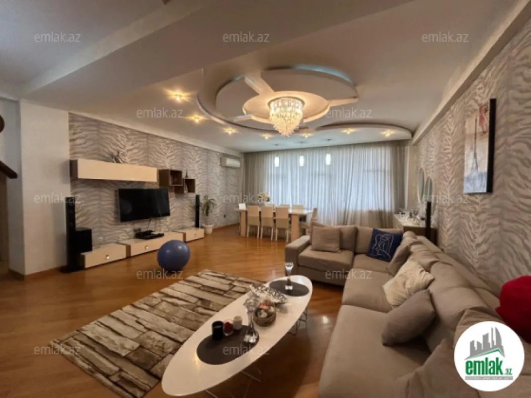 Satılır 5 otaqlı yeni tikili 205 m²