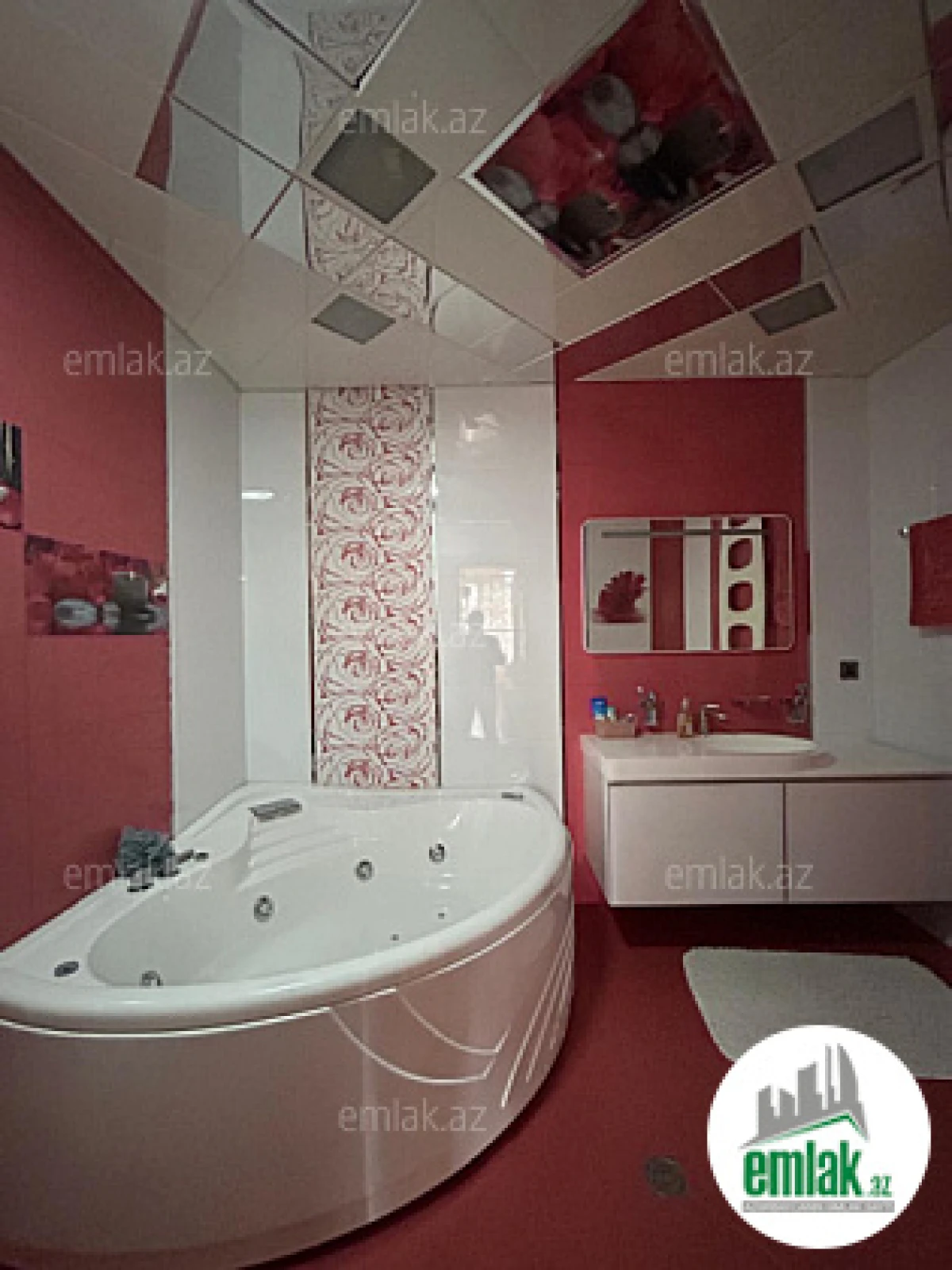 Satılır 5 otaqlı yeni tikili 205 m²