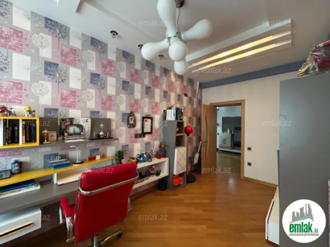 Satılır 5 otaqlı yeni tikili 205 m²