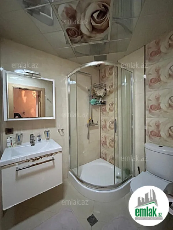 Satılır 5 otaqlı yeni tikili 205 m²