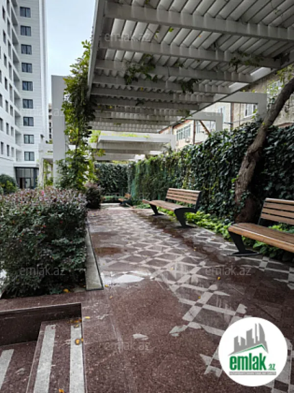 Satılır 2 otaqlı yeni tikili 74 m²