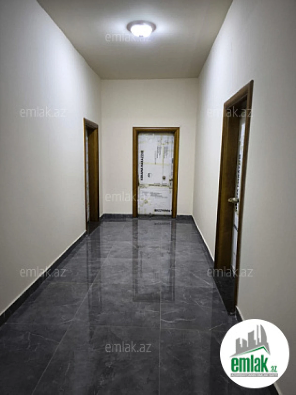 Satılır 2 otaqlı yeni tikili 74 m²