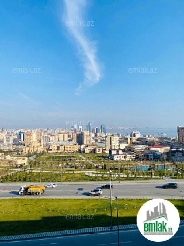 Satılır 3 otaqlı köhnə tikili 90 m²