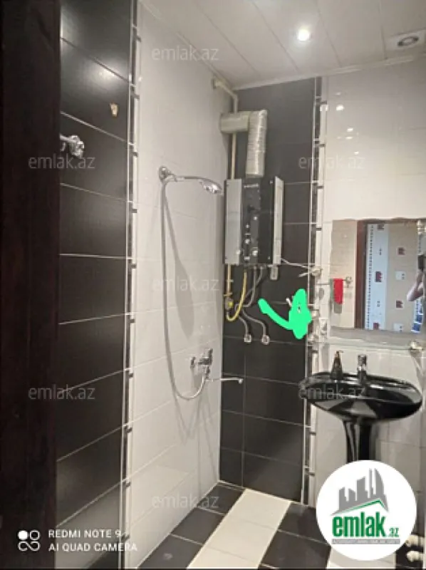 Satılır 3 otaqlı köhnə tikili 80 m²