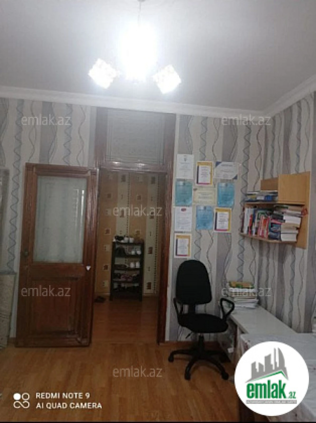 Satılır 3 otaqlı köhnə tikili 80 m²