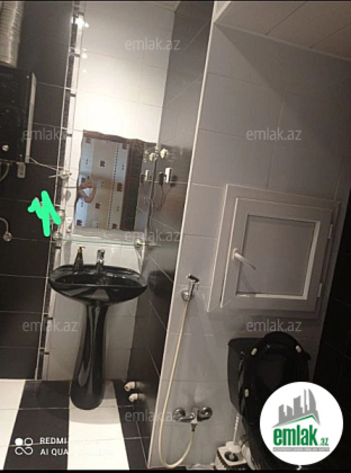 Satılır 3 otaqlı köhnə tikili 80 m²