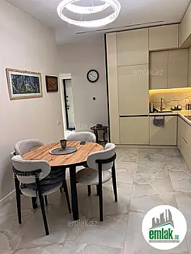 Satılır 3 otaqlı yeni tikili 92 m²