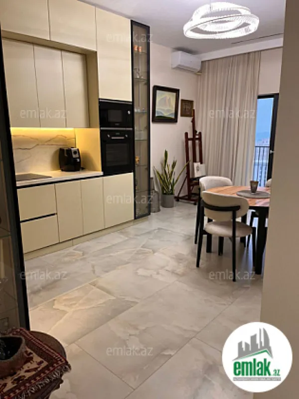 Satılır 3 otaqlı yeni tikili 92 m²