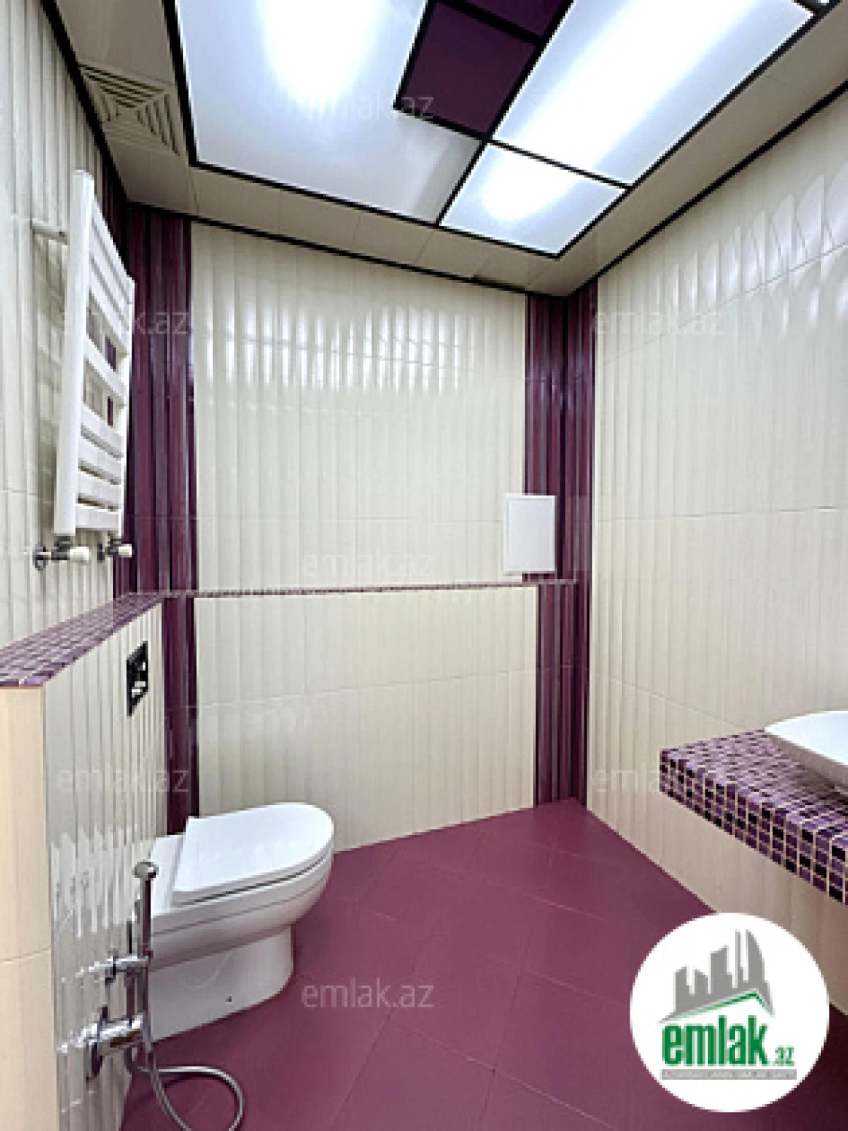 Satılır 4 otaqlı yeni tikili 180 m²