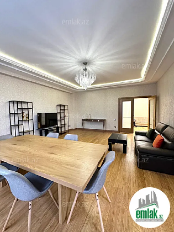 Satılır 4 otaqlı yeni tikili 180 m²
