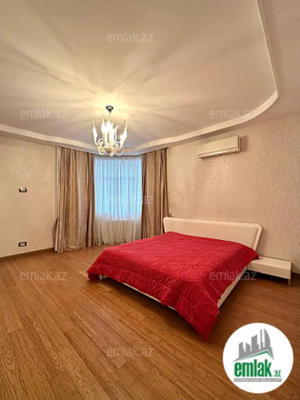 Satılır 4 otaqlı yeni tikili 180 m²
