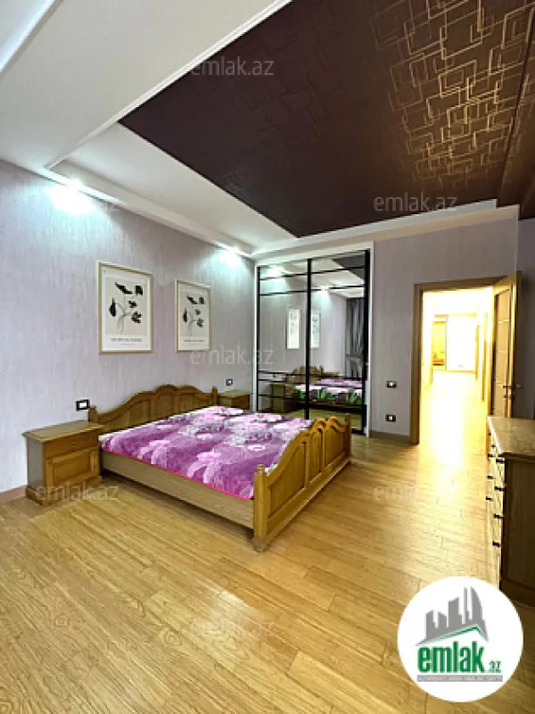 Satılır 4 otaqlı yeni tikili 180 m²