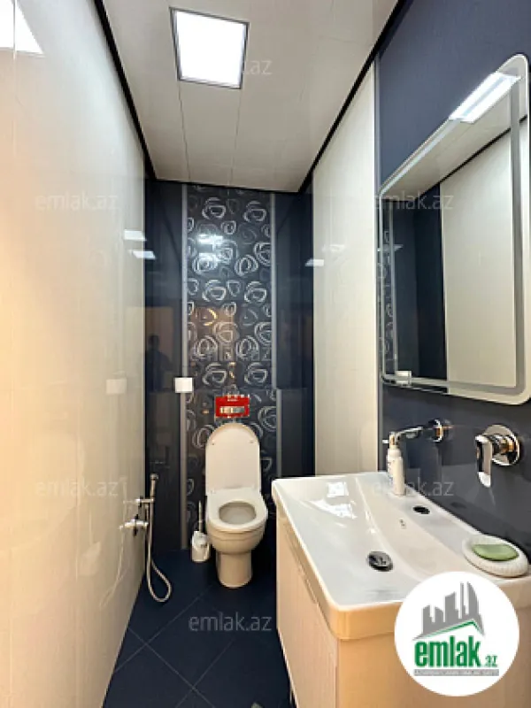 Satılır 4 otaqlı yeni tikili 180 m²