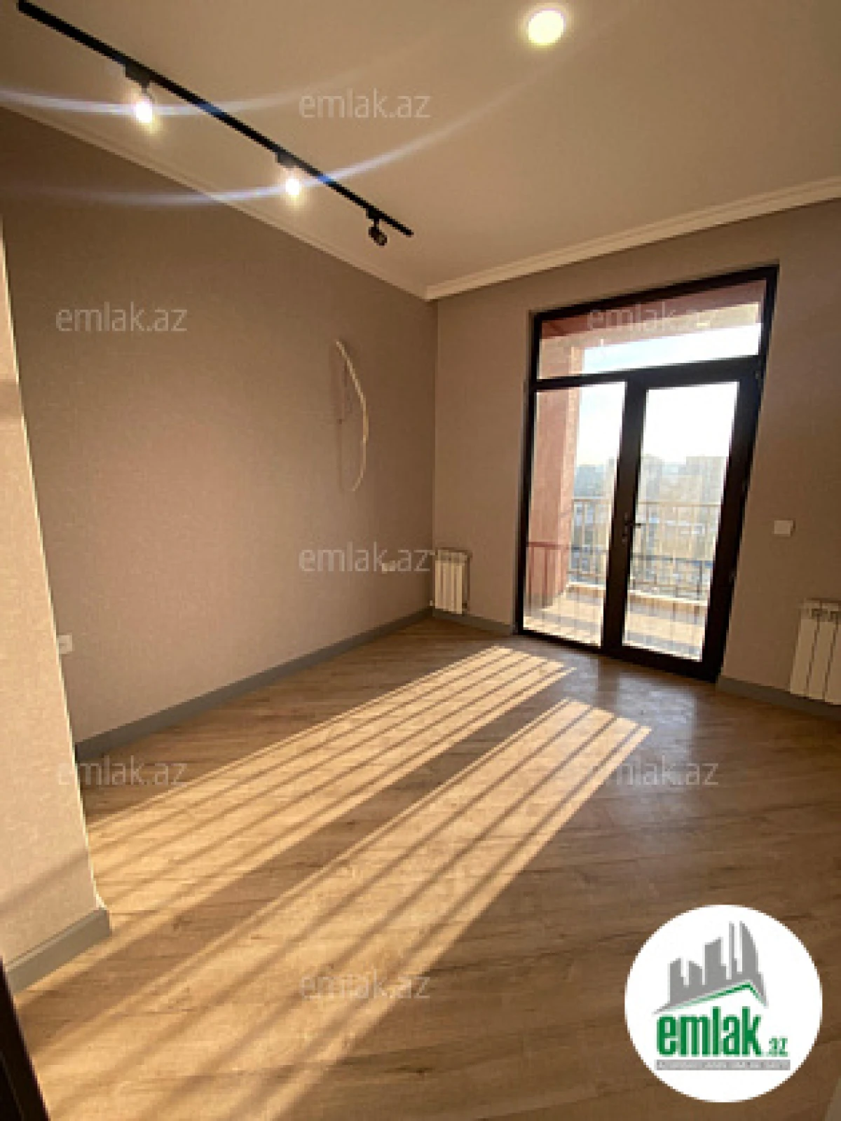 Satılır 2 otaqlı yeni tikili 61 m²