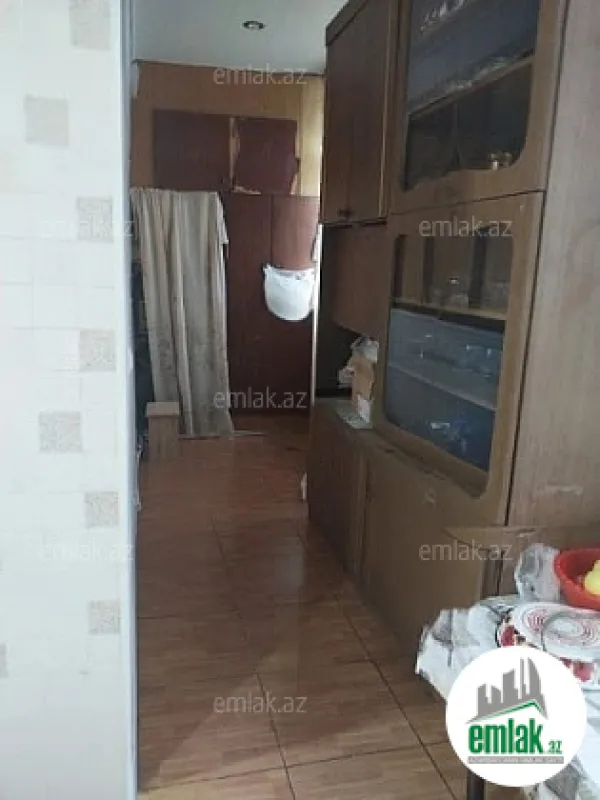 Satılır 3 otaqlı köhnə tikili 72 m²