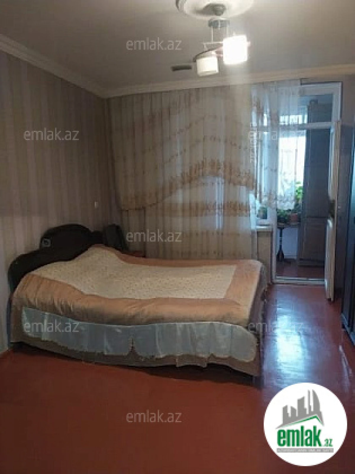 Satılır 3 otaqlı köhnə tikili 72 m²