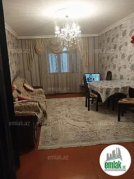 Satılır 3 otaqlı köhnə tikili 72 m²